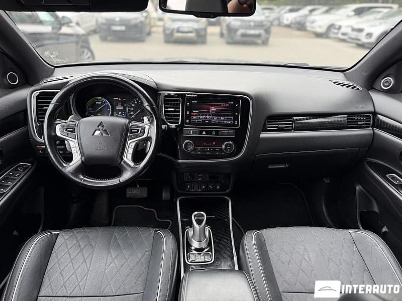 2018 Mitsubishi Outlander — Miniatură 17