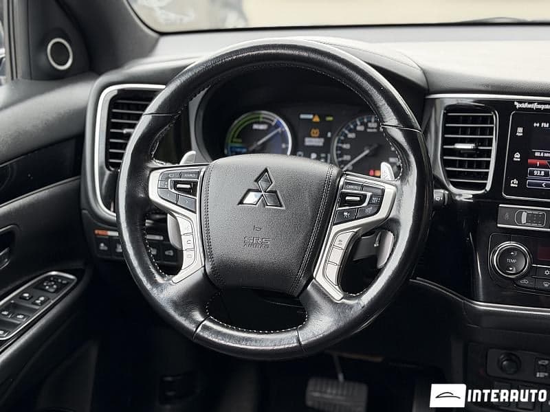 2018 Mitsubishi Outlander — Miniatură 11