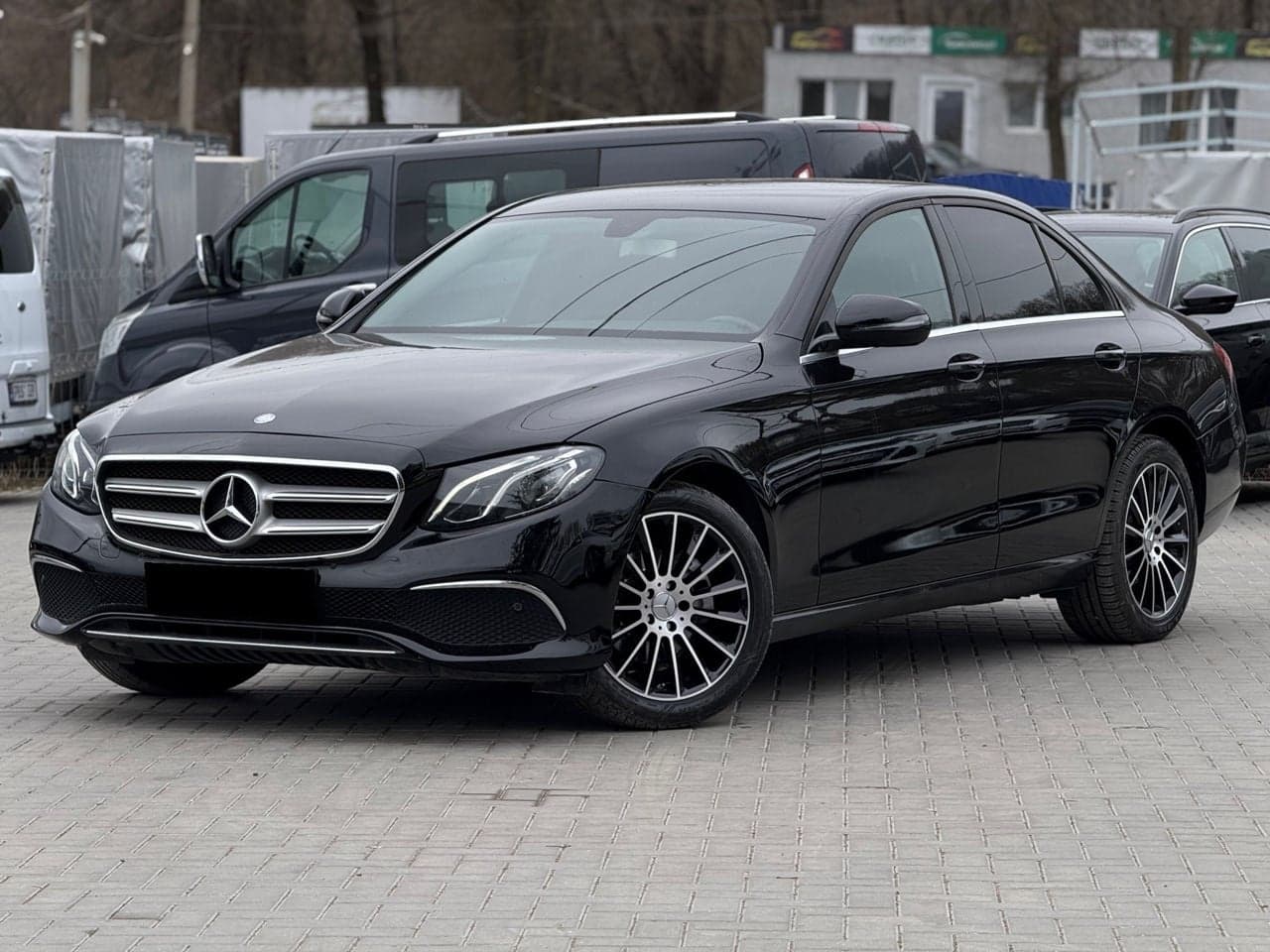 Mercedes E 200