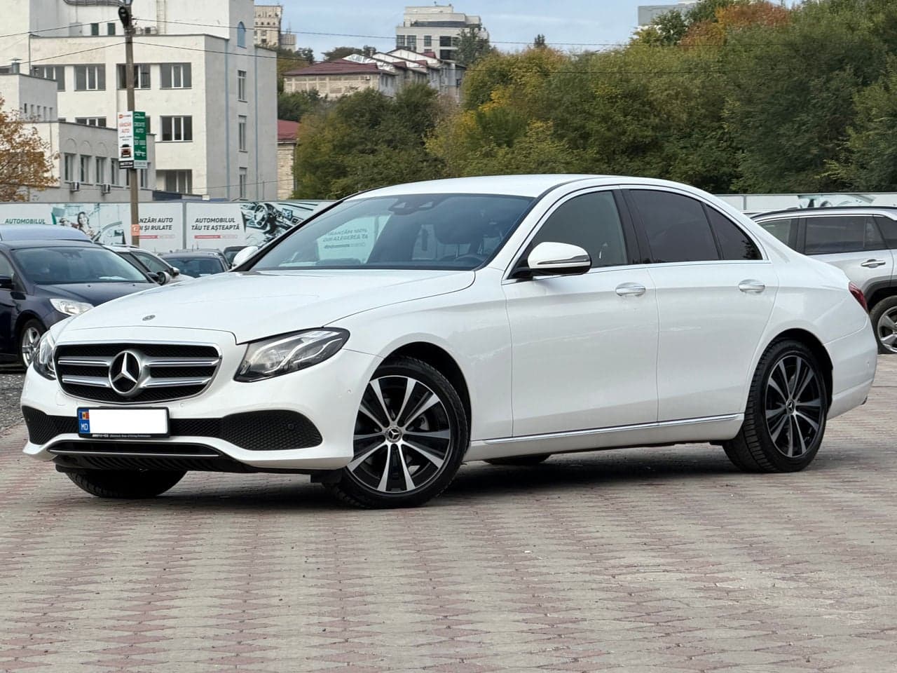 Mercedes E 200
