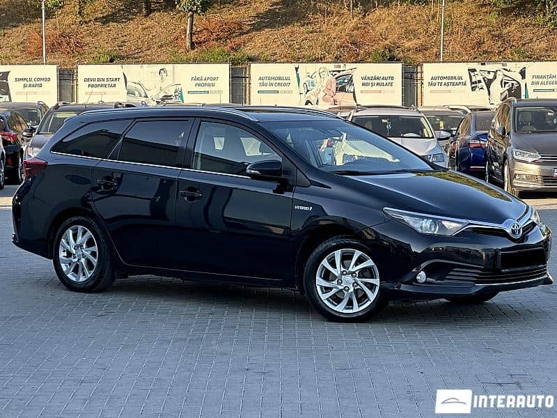 Toyota Auris 2016