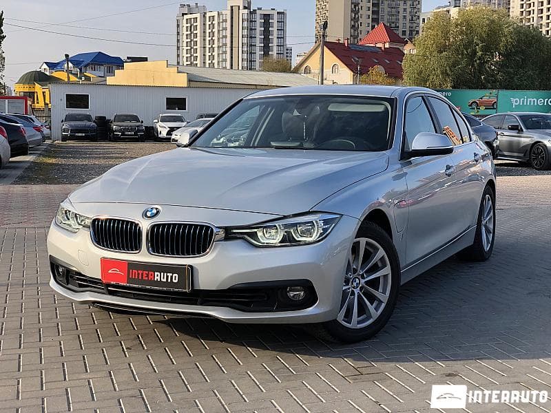 BMW 330E